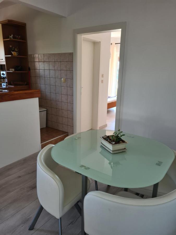 Apartman Karmen Barbat na Rabu Exterior foto